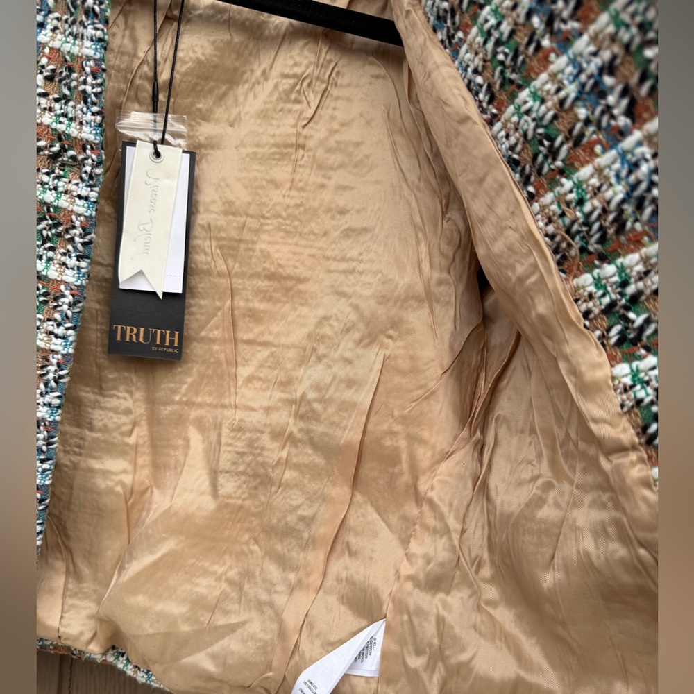 NWT—TRUTH by Republic Sz: 6 cropped tweed blazer in mixed colors - Picture 10 of 13